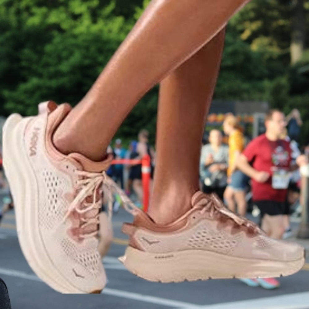 NEW! Hoka Kawana 2.Colour: vanilla /sandstone. Size 10 B - Picture 2 of 15